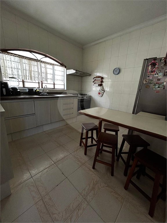 Sobrado à venda com 4 quartos, sendo 2 suítes,  em Parque Nova Suíça, Valinhos, SP