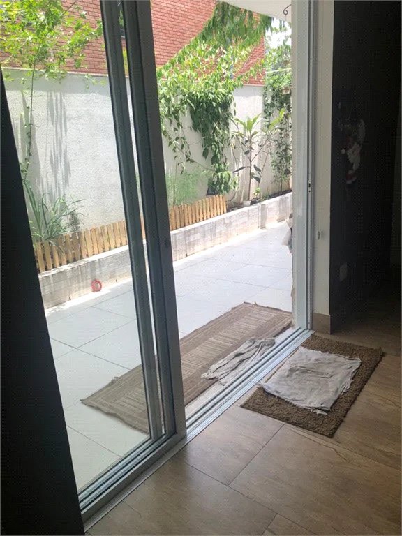 Casa à venda com 8 quartos, sendo 4 suítes,  em Jardim Leonor, São Paulo, SP
