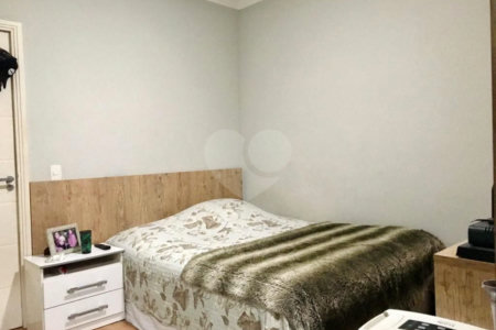 Sobrado à venda com 4 suítes em Vila Oliveira, Mogi das Cruzes, SP