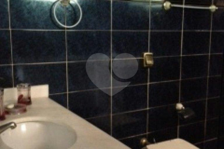 Sobrado à venda com 3 quartos, sendo 1 suíte, em Vila Nova Cachoeirinha, São Paulo, SP