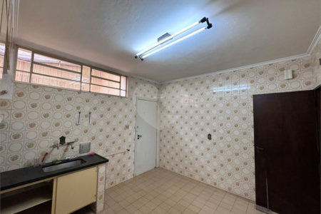 Sobrado à venda com 4 quartos, sendo 3 suítes, em Jardim América, Ribeirão Preto, SP