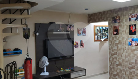 Sobrado à venda com 3 quartos, sendo 1 suíte,  em Cidade Tiradentes, São Paulo, SP