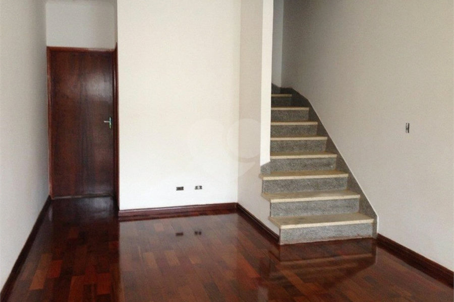 Sobrado à venda com 4 quartos, sendo 1 suíte, em Imirim, São Paulo, SP