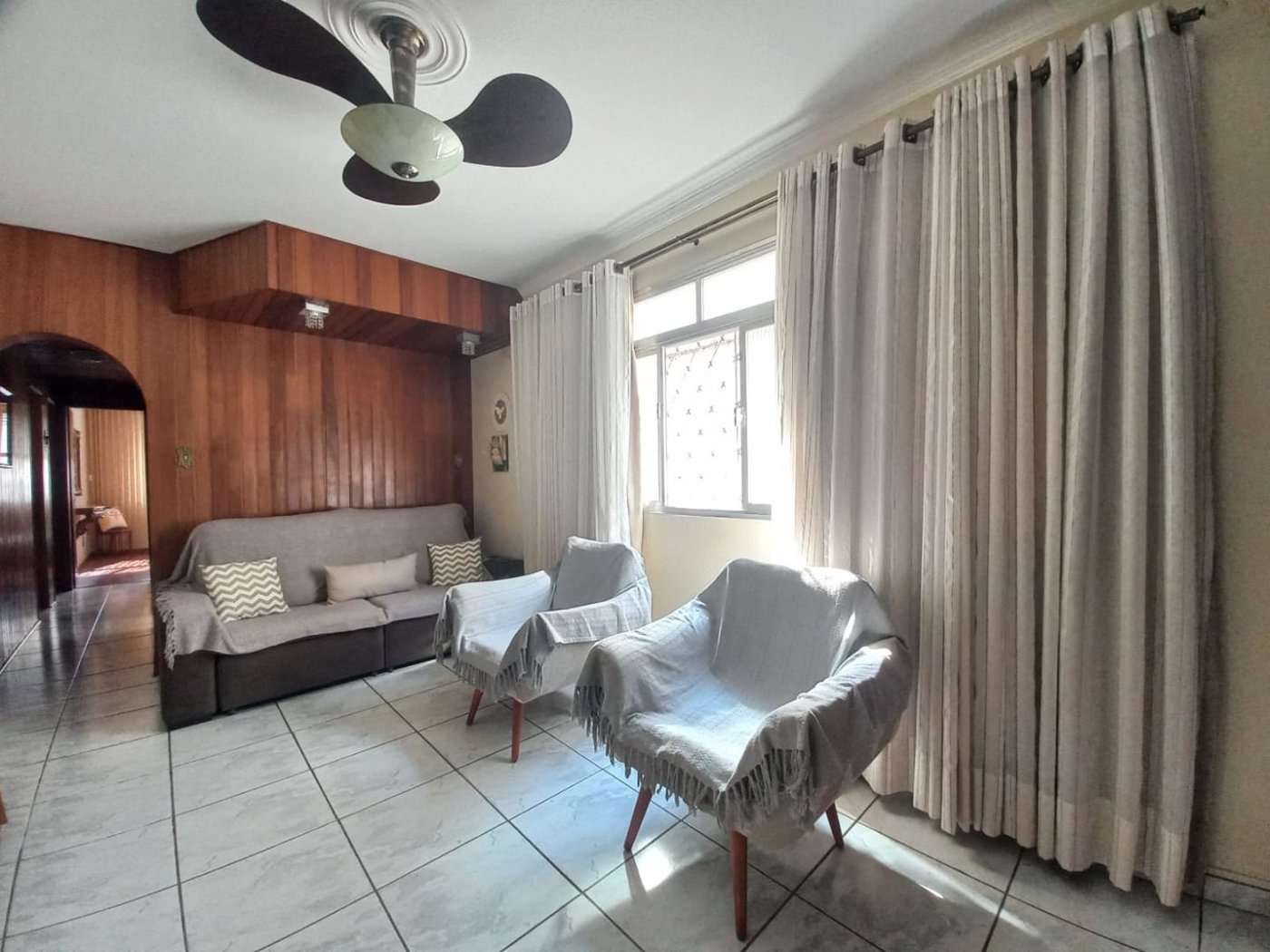 Belíssimo Apartamento de Frente, 3 Quartos, com Garagem Fechada, à Venda no Marapé – Santos/SP