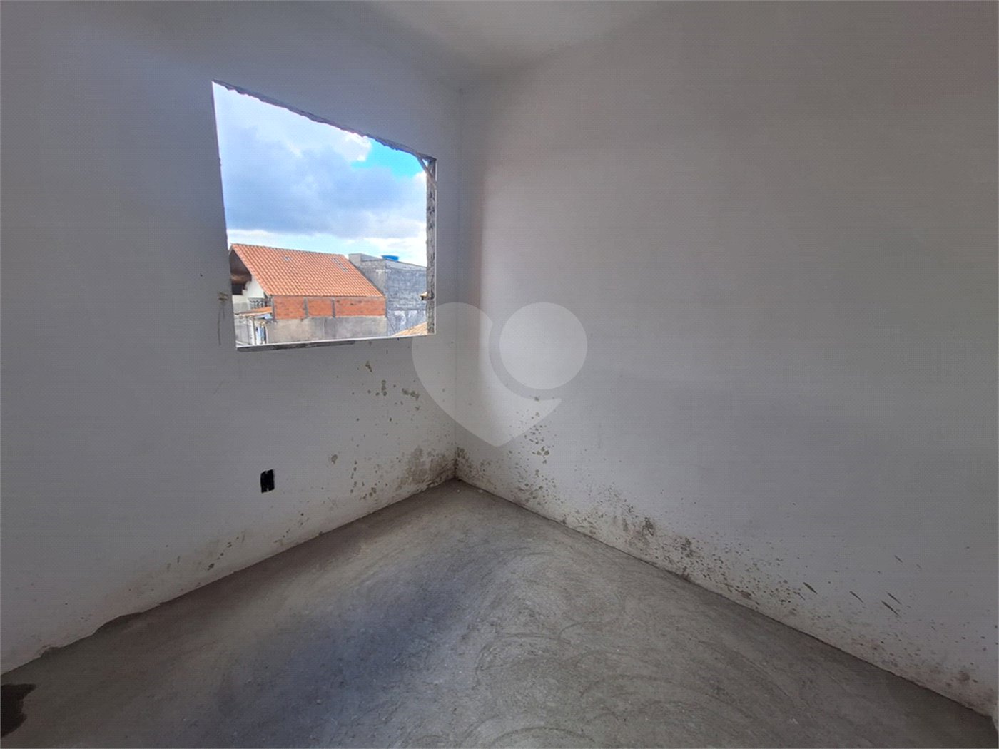 Casa à venda com 2 quartos no condomínio Ângelo Calandrino, São Paulo - SP