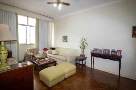 Apartamento à venda com 3 quartos, sendo 1 suíte, em Tijuca, Rio de Janeiro, RJ