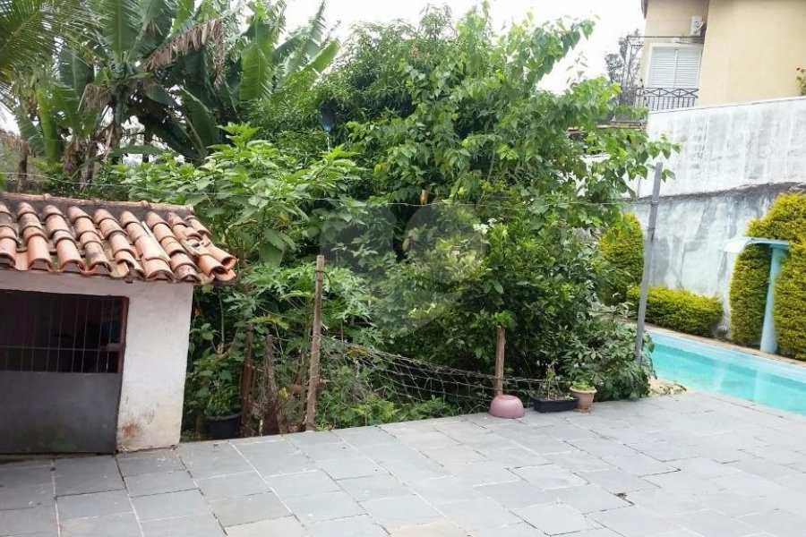 Casa à venda com 3 quartos em Horto, São Paulo, SP