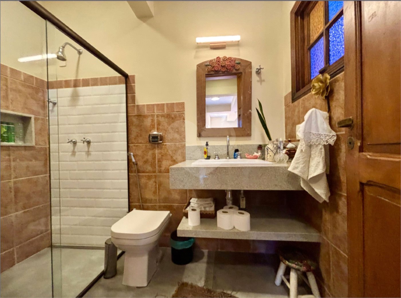Casa à venda com 4 quartos, sendo 1 suíte, em Lagoa, Rio de Janeiro, RJ