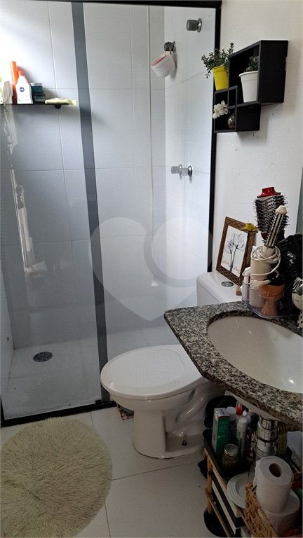 Casa à venda com 3 quartos, sendo 1 suíte,  no condomínio Moradas do Horto, São Paulo - SP