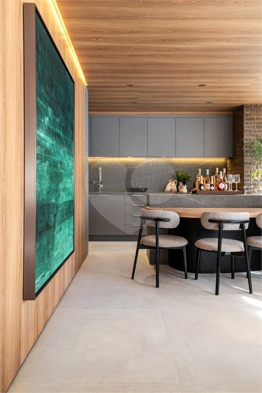 Apartamento à venda com 3 suítes em Cerqueira César, São Paulo, SP