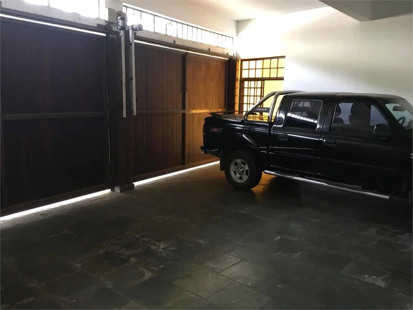 Casa à venda com 4 quartos, sendo 2 suítes, em Vila Suzana, São Paulo, SP