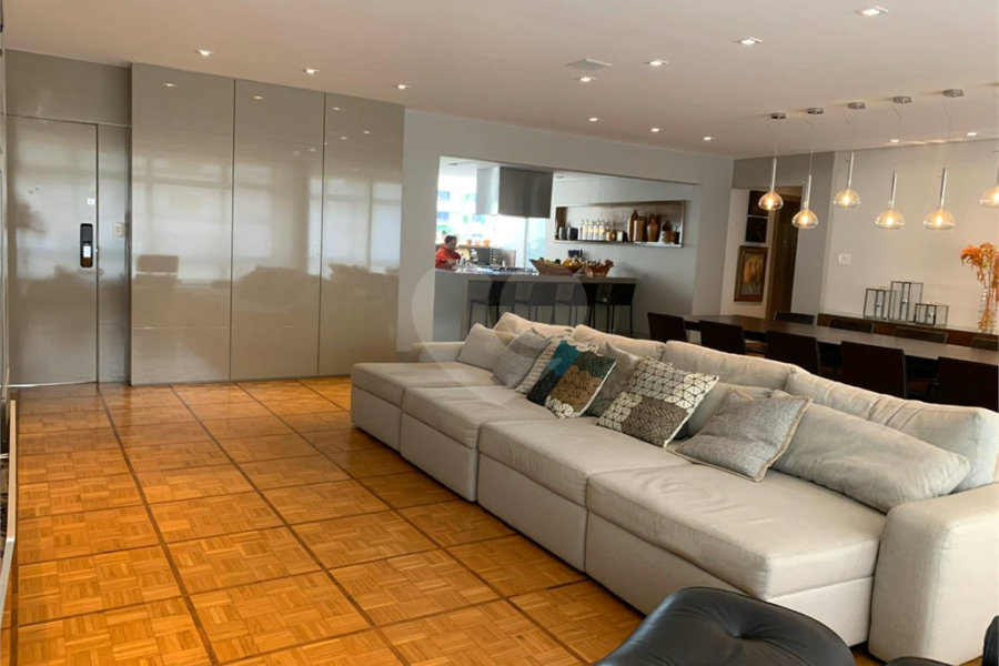 Apartamento à venda com 3 quartos, sendo 2 suítes, em Higienópolis, São Paulo, SP