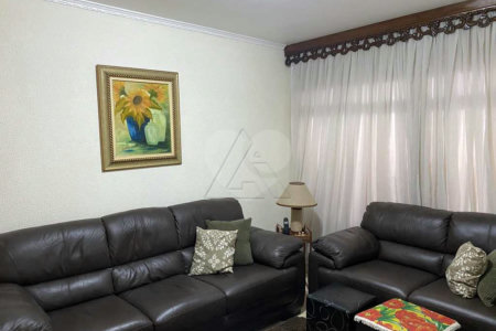 Sobrado à venda com 3 quartos, sendo 1 suíte, em Vila Sônia, São Paulo, SP