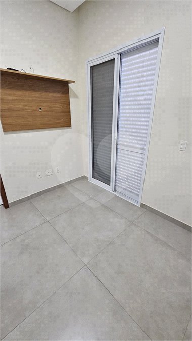 Casa para alugar com 3 suítes no condomínio Dona Lucila, Indaiatuba - SP
