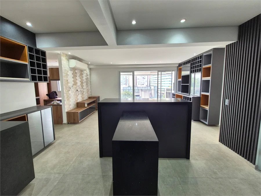 Apartamento à venda com 4 quartos, sendo 2 suítes,  em Jardim Vazani, São Paulo, SP