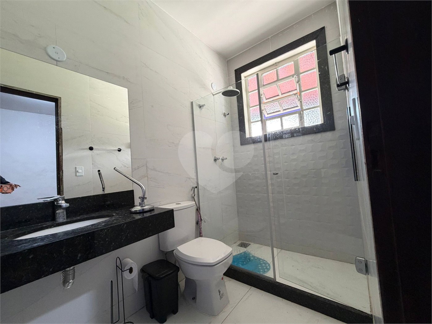 Casa à venda com 4 quartos, sendo 2 suítes, em Ogiva, Cabo Frio, RJ