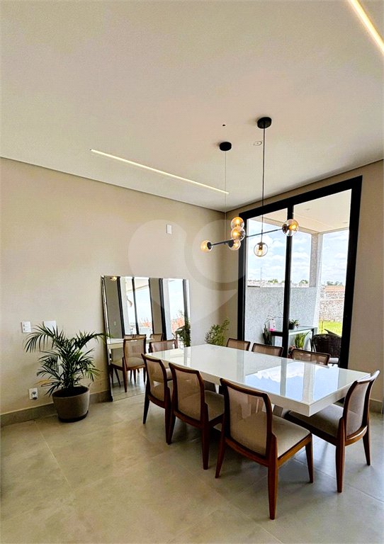 Casa à venda com 4 suítes no condomínio Village Ipanema, Araçoiaba da Serra - SP