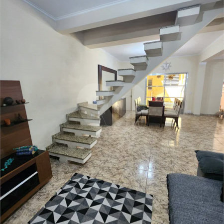 Sobrado à venda com 3 quartos, sendo 1 suíte, em Jardim Franca, São Paulo, SP