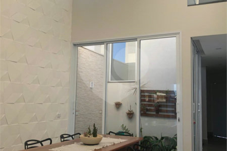 Casa à venda com 3 quartos, sendo 1 suíte,  no condomínio Costa das Areias, Salto - SP