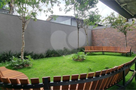 Apartamento à venda com 2 suítes em Moema, São Paulo, SP