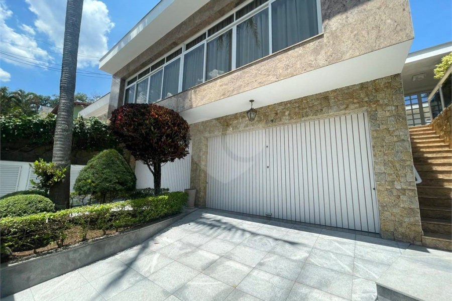 Casa Térrea à venda com 4 suítes em Vila Albertina, São Paulo, SP