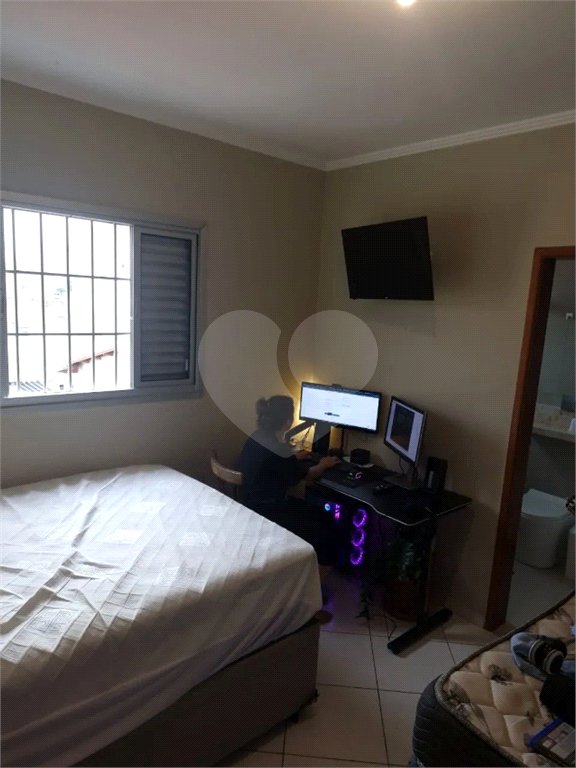 Sobrado à venda com 3 quartos, sendo 2 suítes,  em Rudge Ramos, São Bernardo do Campo, SP