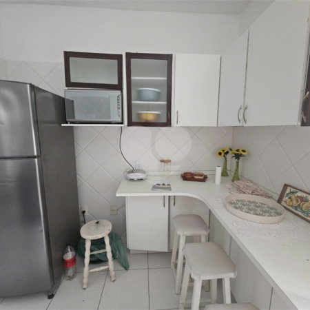 Cobertura à venda com 3 quartos, sendo 1 suíte,  no Centro, Cabo Frio, RJ