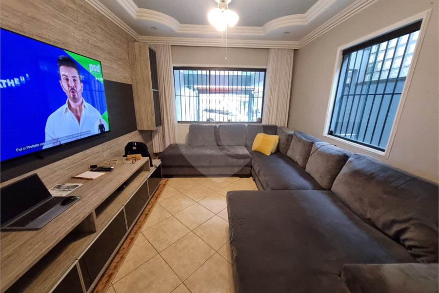 Sobrado à venda com 4 quartos, sendo 2 suítes, em Vila Barreto, São Paulo, SP