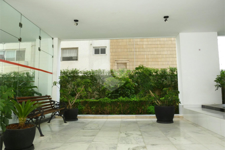 Apartamento à venda com 3 quartos, sendo 1 suíte, em Paraíso, São Paulo, SP
