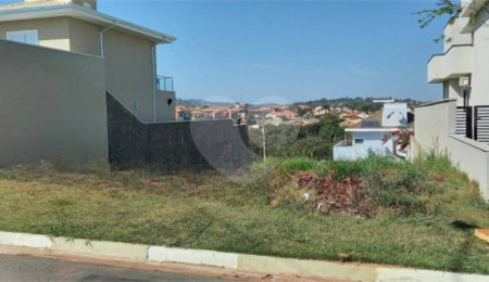 Terreno à venda no condomínio Bosque dos Cambarás, Valinhos - SP