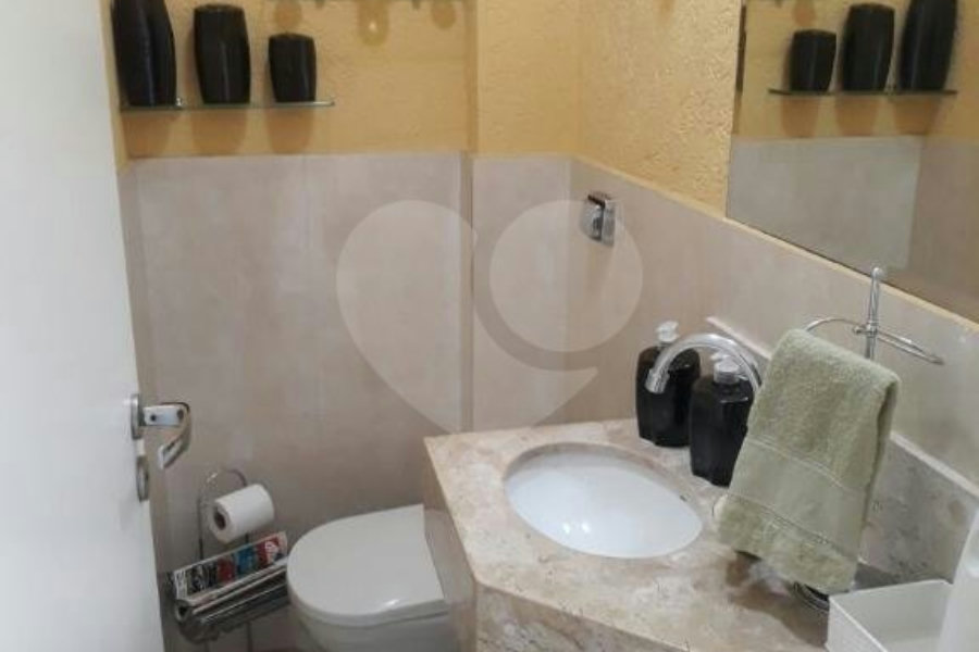 Sobrado à venda com 3 suítes em Vila Mazzei, São Paulo, SP