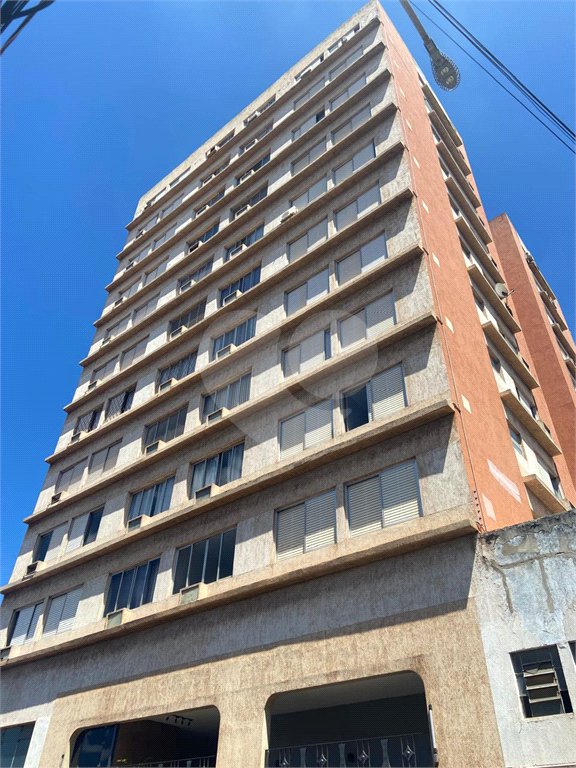 Apartamento à venda com 3 quartos, sendo 1 suíte,  no Centro, Araraquara, SP