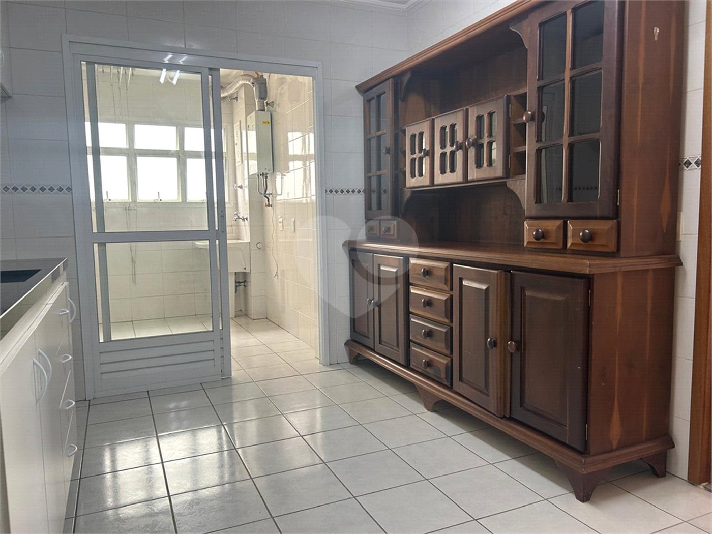 Apartamento para alugar com 3 quartos, sendo 1 suíte, em Pinheiros, São Paulo, SP