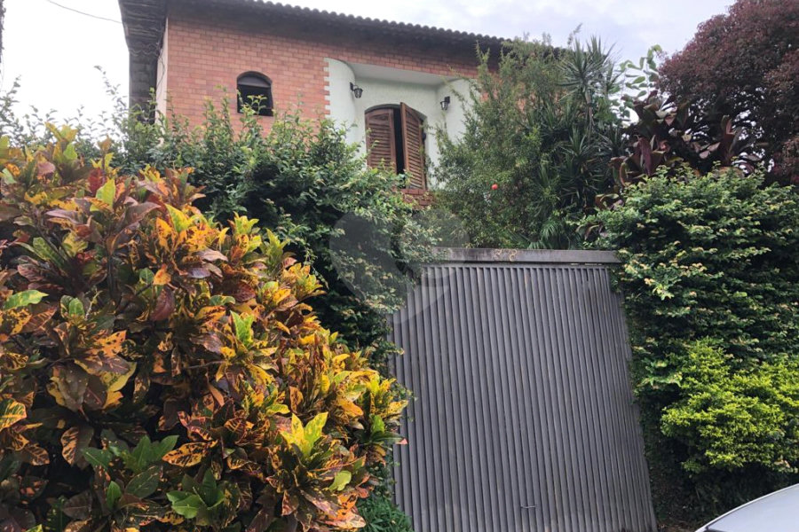 Sobrado à venda com 5 quartos, sendo 2 suítes, em Vila Maria Alta, São Paulo, SP
