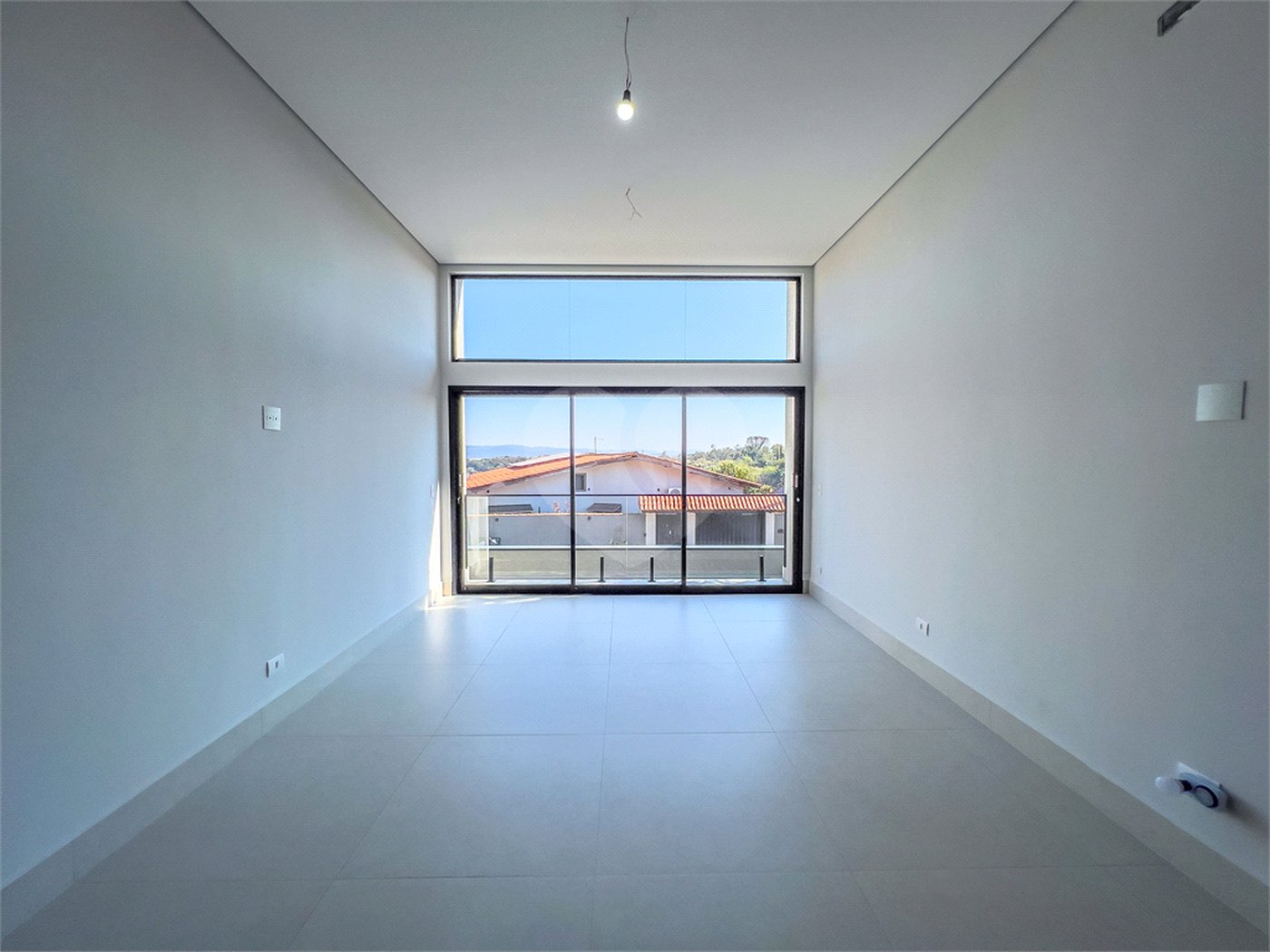 Casa à venda com 3 suítes em Jardim Paulista, Atibaia, SP