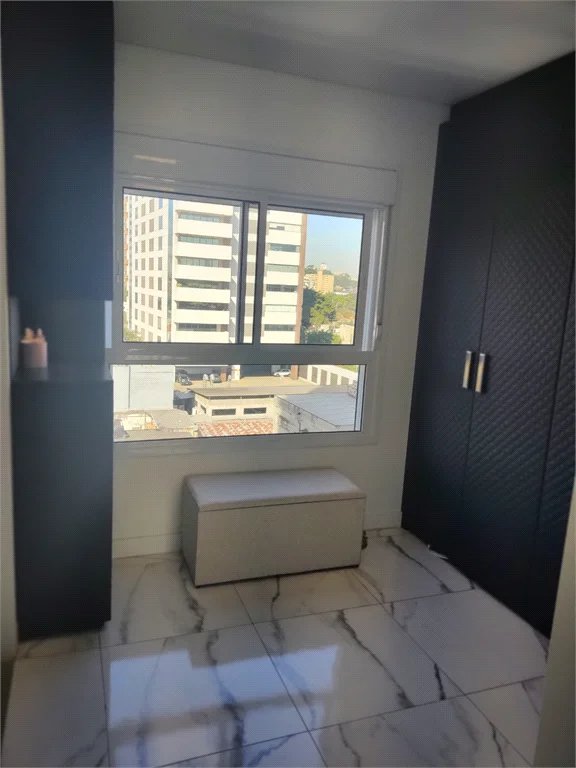 Apartamento à venda com 4 quartos, sendo 2 suítes,  em Pinheiros, São Paulo, SP