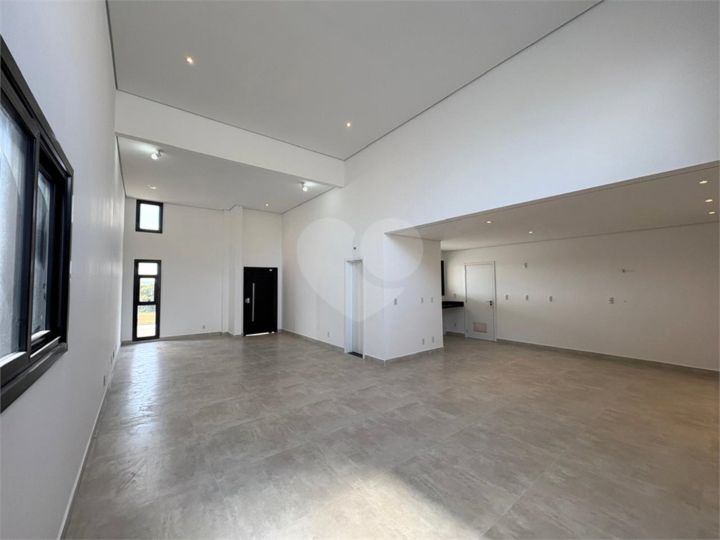 Casa à venda com 3 quartos, sendo 1 suíte, no condomínio Alphaville Castelo, Itu - SP