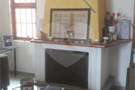 Casa à venda com 3 quartos, sendo 1 suíte,  em Vila Oliveira, Mogi das Cruzes, SP