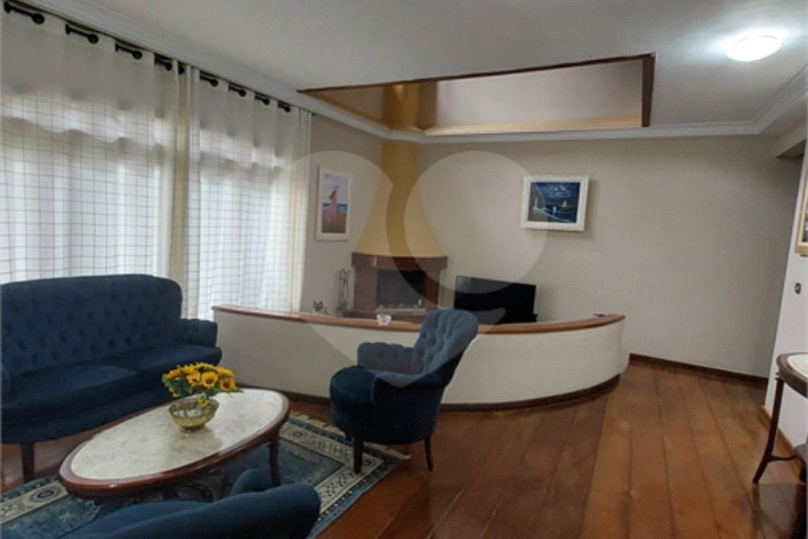 Casa à venda com 3 suítes em Vila Pereira Barreto, São Paulo, SP