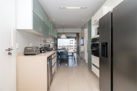 Apartamento à venda com 3 suítes em Sumarezinho, São Paulo, SP