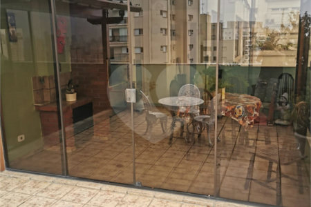 Cobertura à venda com 3 quartos em Vila Gumercindo, São Paulo, SP