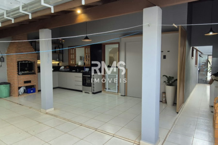 Casa à venda com 3 quartos, sendo 1 suíte, em Cond. Vila Aldea de Espana, Itu - SP