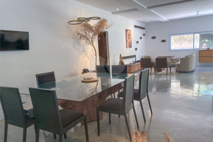 Casa à venda com 5 suítes no condomínio Suíça da Cantareira, Mairiporã - SP