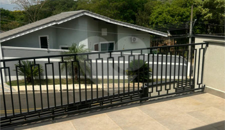 Casa Térrea à venda com 3 quartos, sendo 1 suíte,  em Jardim do Lago, Atibaia, SP