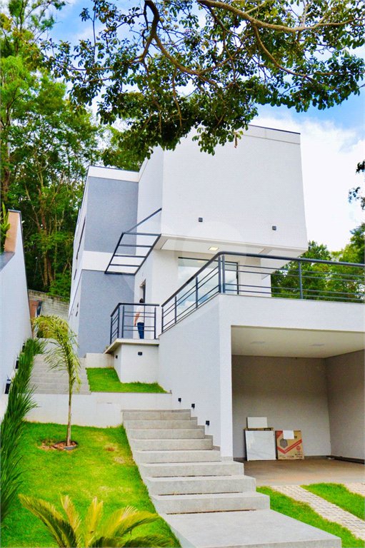 Casa à venda com 3 suítes no condomínio Quintas da Boa Vista, Atibaia - SP