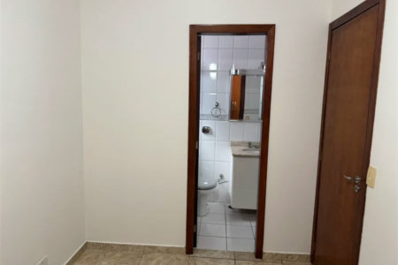 Sobrado à venda ou para alugar com 3 suítes em Vila Sônia, São Paulo, SP