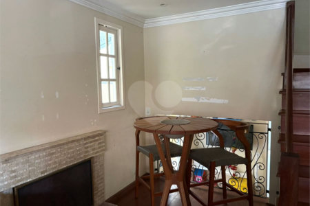 Casa à venda com 3 quartos, sendo 1 suíte, no condomínio Villagio Vicino, São Paulo - SP