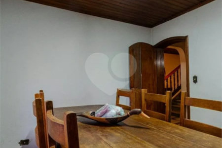 Casa à venda ou para alugar com 4 suítes em Vila Comercial, São Paulo, SP