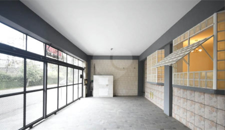 Casa à venda com 4 quartos, sendo 3 suítes,  em Super Quadra Morumbi, São Paulo, SP