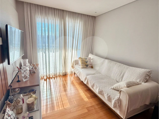 Apartamento à venda com 3 quartos, sendo 1 suíte,  em Vila Maria, São Paulo, SP